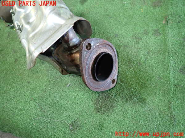 1UPJ-9237162041]クラウン ハイブリッド(AZSH20)エキマニ1 触媒 マニバーター 中古_4