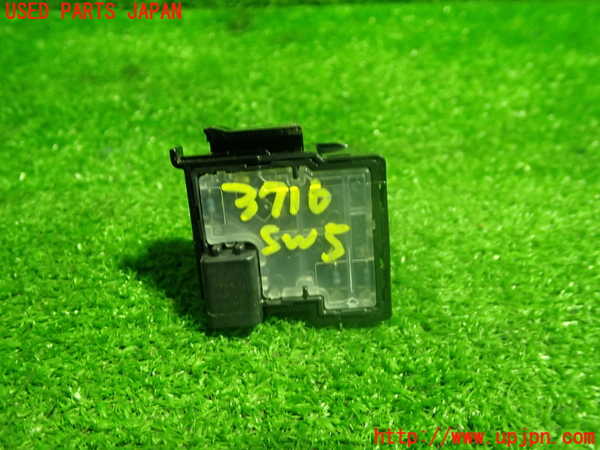 1UPJ-9237166310]クラウン ハイブリッド(AZSH20)スイッチ5 (チルト) 中古_3