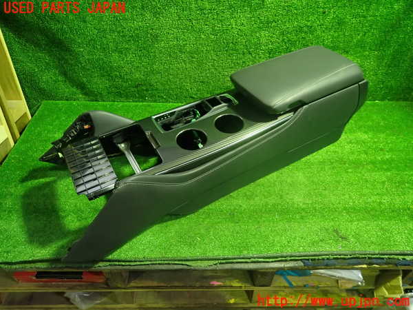 1UPJ-9237167540]クラウン ハイブリッド(AZSH20)センターコンソール 中古_4