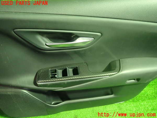 1UPJ-9237161234]クラウン ハイブリッド(AZSH20)右前ドア内張り 中古_3