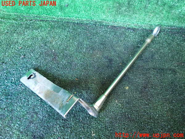 1UPJ-9237171018]ベンツ C280 W202(202028)コーナーポール 中古_3