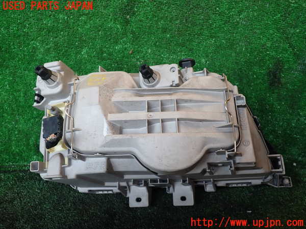 1UPJ-9237171132]ベンツ C280 W202(202028)左ヘッドライト ハロゲン 中古_3