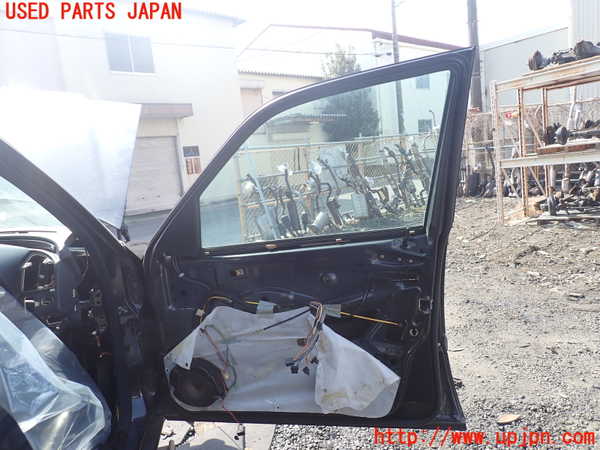 1UPJ-9237171230]ベンツ C280 W202(202028)右前ドア SEKURIT M4 中古_4