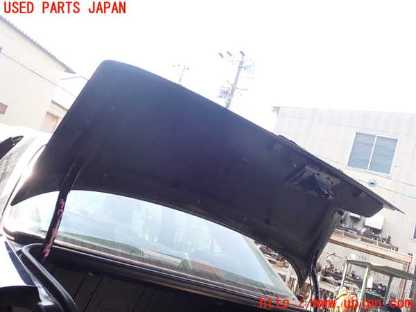 1UPJ-9237171500]ベンツ C280 W202(202028)トランク 中古_3