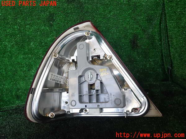 1UPJ-9237171530]ベンツ C280 W202(202028)右テールランプ 中古_2