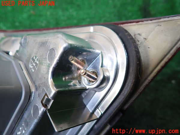 1UPJ-9237171530]ベンツ C280 W202(202028)右テールランプ 中古_3