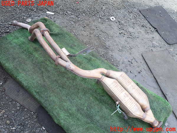 1UPJ-9237172661]ベンツ C280 W202(202028)触媒1 中古_2