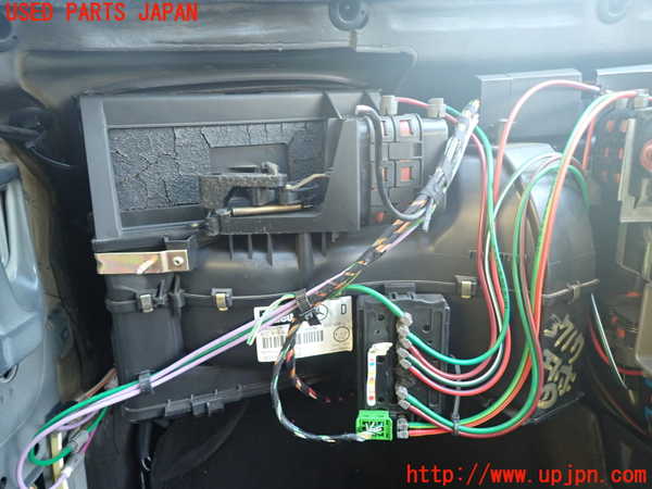 1UPJ-9237176081]ベンツ C280 W202(202028)エバポレーター1 中古_3