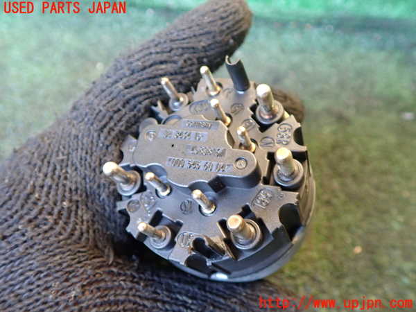 1UPJ-9237176285]ベンツ C280 W202(202028)ライトスイッチ 中古_2