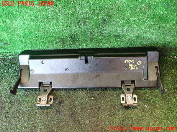 1UPJ-9237177516]ベンツ C280 W202(202028)グローブボックス1 中古_3