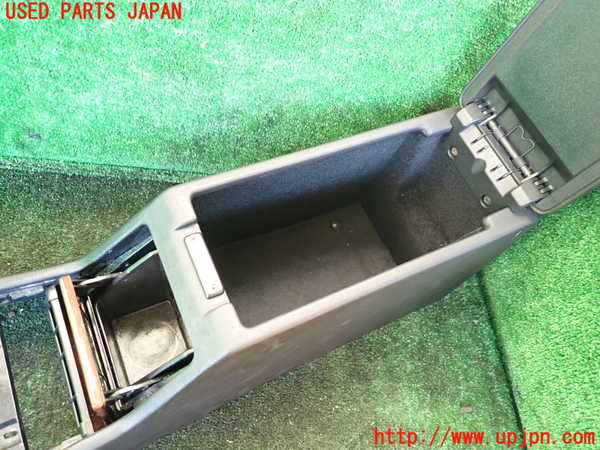 1UPJ-9237177540]ベンツ C280 W202(202028)センターコンソール 中古_3