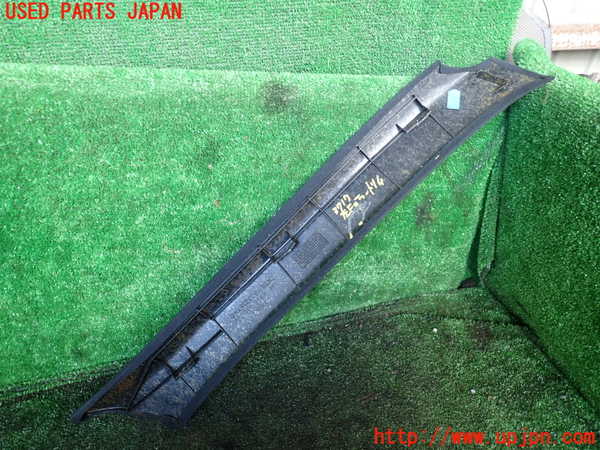 1UPJ-9237177660]ベンツ C280 W202(202028)左フロントピラートリム 中古_2