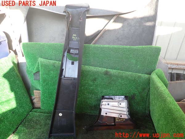 1UPJ-9237177670]ベンツ C280 W202(202028)左センターピラートリム 中古_2