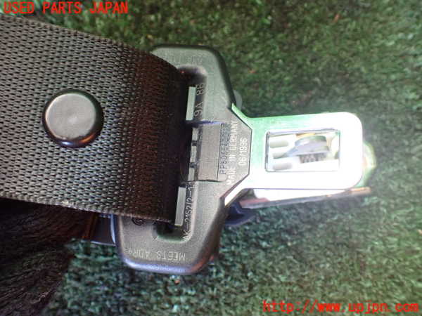 1UPJ-9237177045]ベンツ C280 W202(202028)運転席シートベルト 中古_2