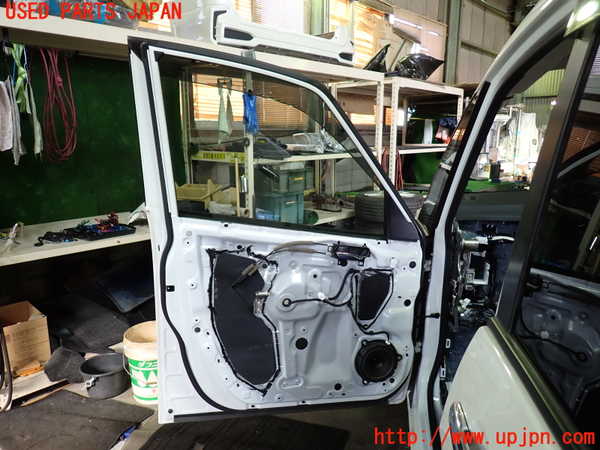 1UPJ-9237181260]セレナ e-POWER(HFC27)左前ドア 中古(43R-00034 M2H4K)_5