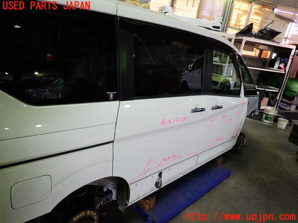 1UPJ-9237181290]セレナ e-POWER(HFC27)右後ドア 中古(43R-00150 M2L3)_2