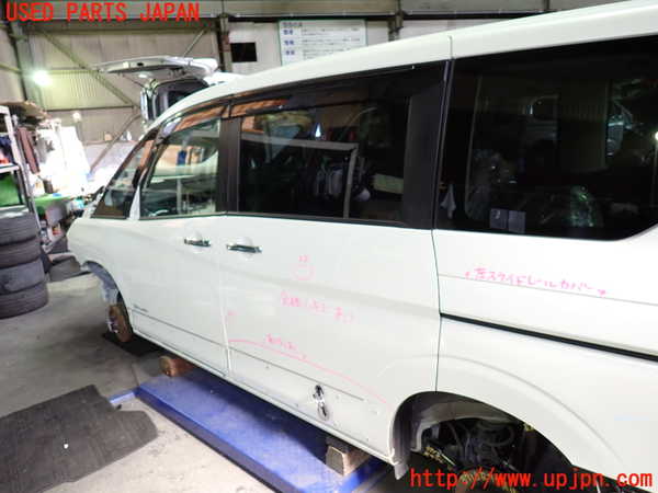 1UPJ-9237181320]セレナ e-POWER(HFC27)左後ドア 中古(43R-00150 M2L3)_2