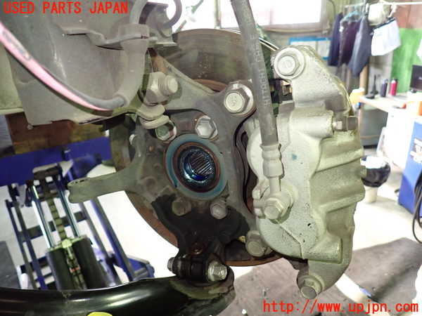 1UPJ-9237184295]セレナ e-POWER(HFC27)左フロントナックルハブ 中古_2