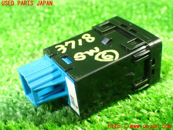 1UPJ-9237186311]セレナ e-POWER(HFC27)スイッチ6 (DRIVE MODE) 中古_2