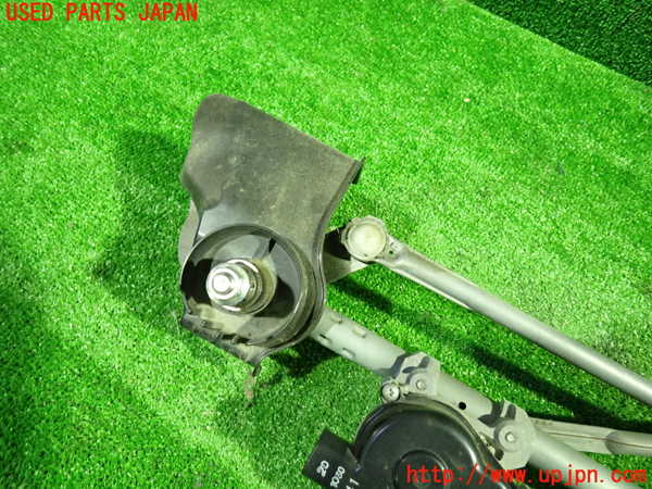 1UPJ-9237186770]セレナ e-POWER(HFC27)フロントワイパーモーター 中古_3