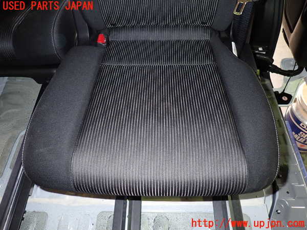 1UPJ-9237187175]セレナ e-POWER(HFC27)左2列目シート 中古_3