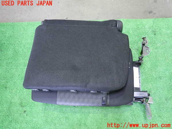 1UPJ-9237187265]セレナ e-POWER(HFC27)左3列目シート 中古_4