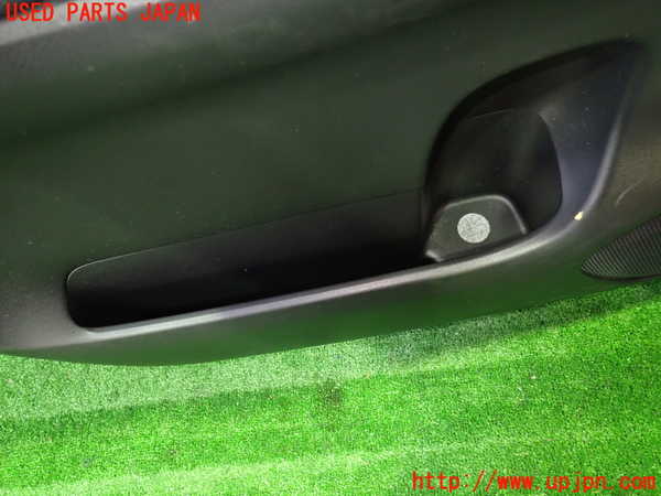 1UPJ-9237181264]セレナ e-POWER(HFC27)左前ドア内張り 中古_3