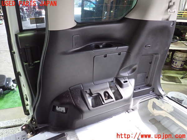 1UPJ-9237187675]セレナ e-POWER(HFC27)右リアピラートリム 中古_4