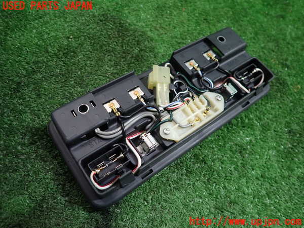 1UPJ-9237196411]S2000(AP2)ルームランプ1(1列目真中) 中古_2