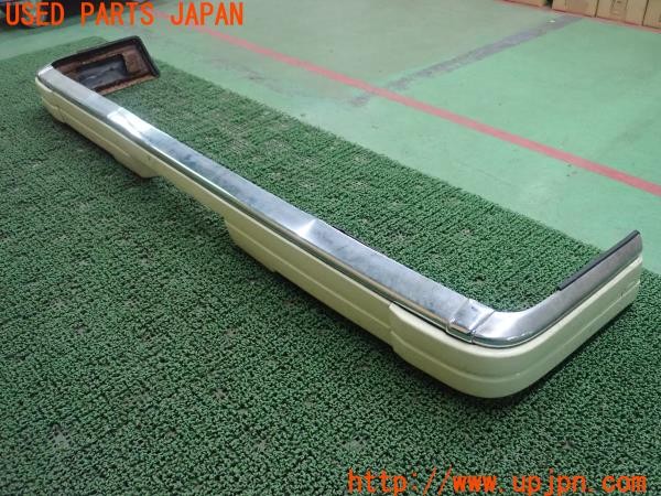 3UPJ=9237210058]セドリック ワゴン V20E SGLリミテッド(WY30)後期 純正加工 リアバンパー メッキ 全塗 中古_3