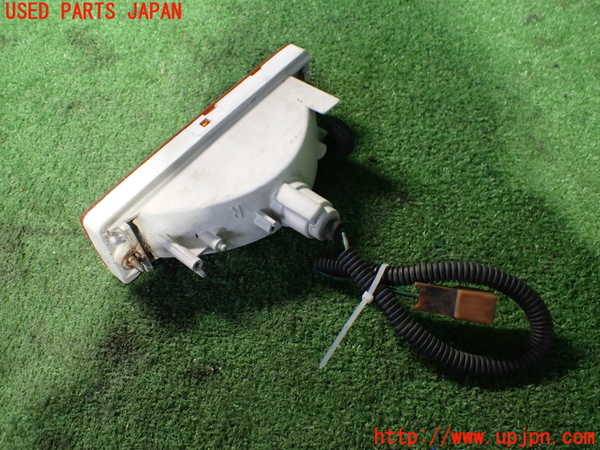2UPJ-9237211160]セドリック ワゴン(WY30)右ウィンカーレンズ 中古_2