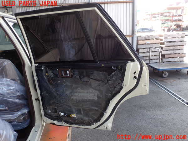 2UPJ-9237211290]セドリック ワゴン(WY30)右後ドア (43R-00150) 中古_4
