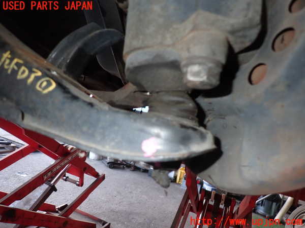2UPJ-9237215186]セドリック ワゴン(WY30)左フロントロアアーム1 中古_2