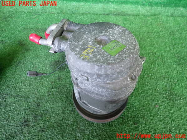 2UPJ-9237216025]セドリック ワゴン(WY30)エアコンコンプレッサー 中古_2