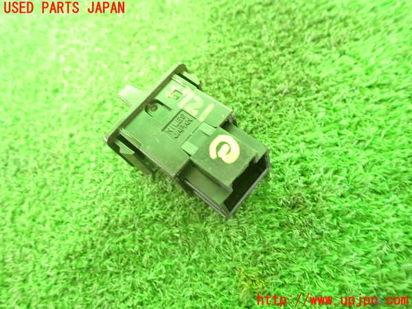 2UPJ-9237216306]セドリック ワゴン(WY30)スイッチ1 (T/GATE) 中古_2
