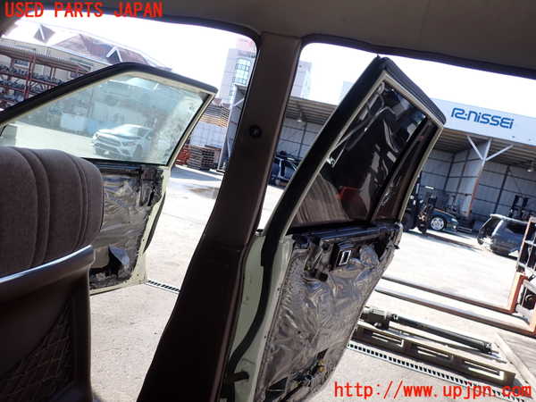 2UPJ-9237217665]セドリック ワゴン(WY30)右センターピラートリム 中古_2