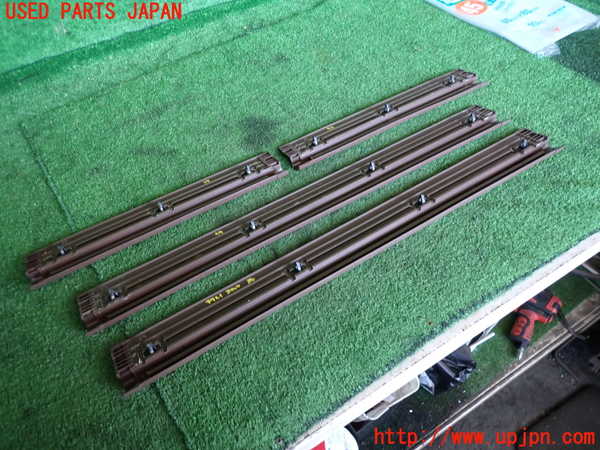 2UPJ-9237217740]セドリック ワゴン(WY30)スカッフプレート 中古_2