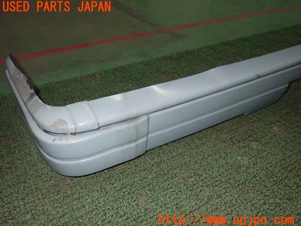 3UPJ=9237220058]グロリア ワゴン(WY30)後期 純正 リアバンパー 旧車 中古_2