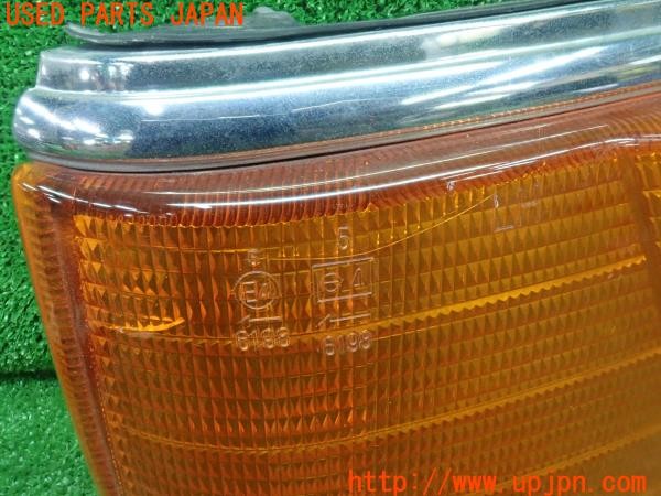 3UPJ=9237220523]グロリア ワゴン(WY30)後期 純正 コーナーランプ NISSAN IKI5114 左右 中古_2