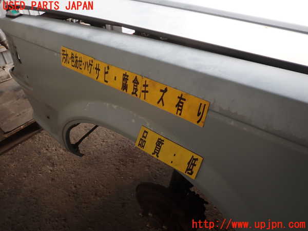 2UPJ-9237221082]グロリア ワゴン(WY30)左前フェンダー (ジャンク品) 中古_2