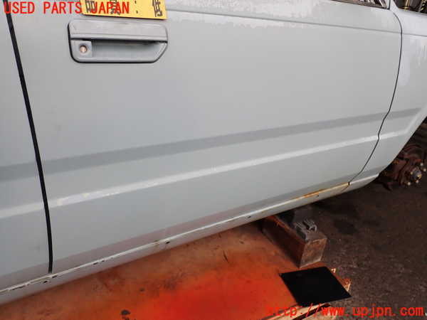 2UPJ-9237221230]グロリア ワゴン(WY30)右前ドア (ジャンク品) 中古(43R-00034 M214)_3