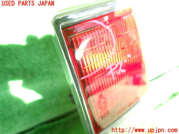 2UPJ-9237221530]グロリア ワゴン(WY30)右テールランプ 中古_2