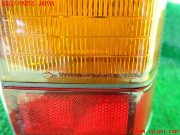 2UPJ-9237221530]グロリア ワゴン(WY30)右テールランプ 中古_4