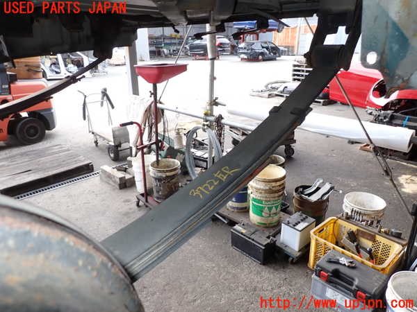 2UPJ-9237225105]グロリア ワゴン(WY30)左リアスプリング 中古_2