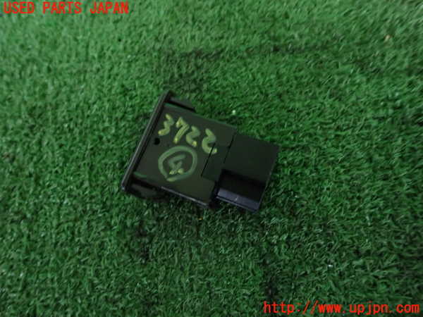 2UPJ-9237226309]グロリア ワゴン(WY30)スイッチ4 (アンテナ) 中古_2