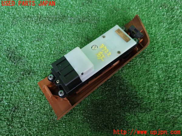 2UPJ-9237226240]グロリア ワゴン(WY30)右前パワーウィンドウスイッチ 中古_3
