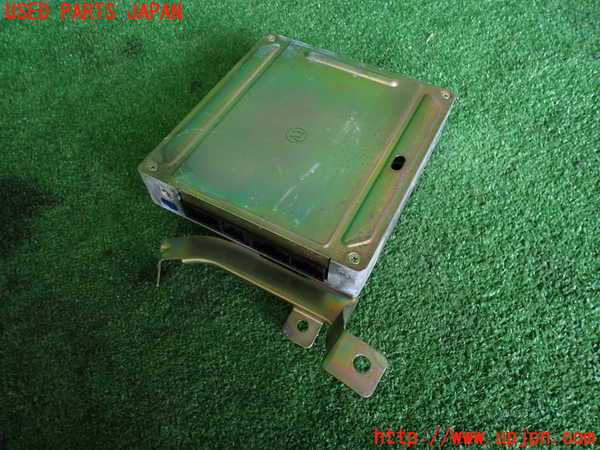 2UPJ-9237226110]グロリア ワゴン(WY30)エンジンコンピューター 中古_2