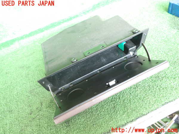 2UPJ-9237227516]グロリア ワゴン(WY30)グローブボックス1 中古_2