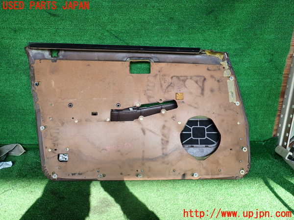 2UPJ-9237221234]グロリア ワゴン(WY30)右前ドア内張り 中古_3