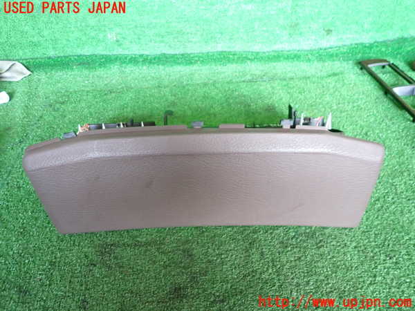 2UPJ-9237227510]グロリア ワゴン(WY30)メーターフード 中古_2